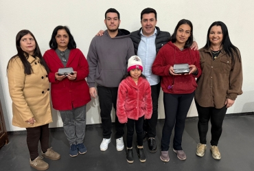 Prefeitura de Timburi entrega óculos gratuitos  para moradores através do programa “Boa Visão”