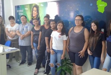 “Capacita Currículo + Fartura” prepara mais jovens para o mercado de trabalho