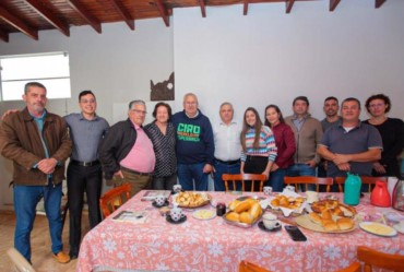 Candidato a deputado federal Antonio Neto é recepcionado em Fartura