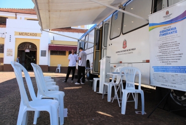 O Projeto Cidadania Itinerante fica no Largo do Mercado até sexta-feira, 10