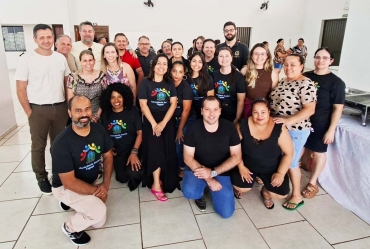 Grupos Amora e Arco-Íris realizam almoço especial de encerramento das atividades