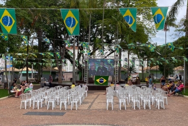 VENHA ASSISTIR A SELEÇÃO BRASILEIRA NA PRAÇA DE FARTURA