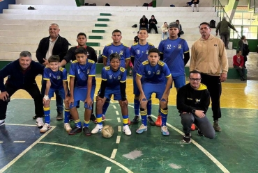 Equipes de Sarutaiá estreiam com vitória na copa de futsal de Fartura 
