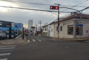 Obra contra enchentes terá nova interdição em cruzamentos de Avaré