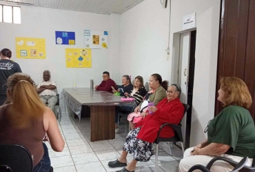 Centro Dia do Idoso promove atividade sobre saúde mental em Fartura