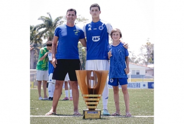 Atleta de Taquarituba brilha como profissional no Cruzeiro