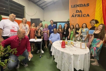 Desafiador, reflexivo e tocante: IV Café Literário  da Escola Monsenhor José Trombi emociona plateia