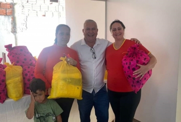 Prefeitura de Itaporanga entrega kits para 45 gestantes 