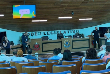 Prefeito de Timburi participa de reunião regional com a Sabesp em Avaré