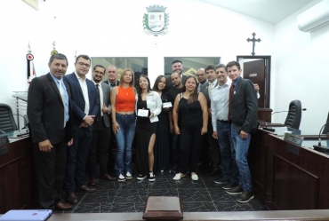 Câmara Municipal de Fartura realiza Sessão Solene de entrega da Medalha Professora Rose