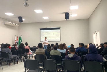 SENAI ministra capacitação a jovens aprendizes de Avaré
