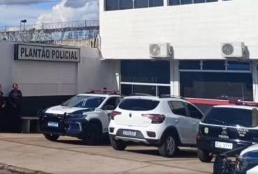 Homem ensanguentado invade biblioteca de escola para pedir socorro em Itapeva