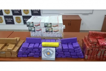 Homem que transportava maços de cigarro e tijolos de maconha é preso após capotar carro em Itaporanga