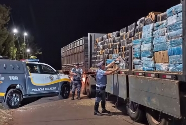Polícia Rodoviária apreende quase duas toneladas de maconha escondidas em carga de feno em Ourinhos