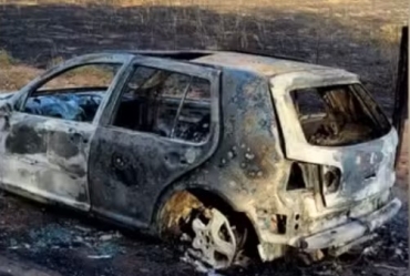 Fogo em veículo se espalha e devasta plantação de cana entre Itatinga e Avaré