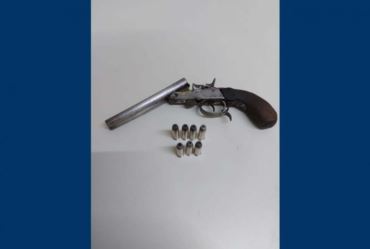 Polícia Militar apreende indivíduo por posse ilegal de arma de fogo em Avaré 