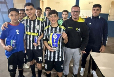 1º Festival Municipal de Futsal reúne mais de 100 crianças e movimenta o esporte em Sarutaiá