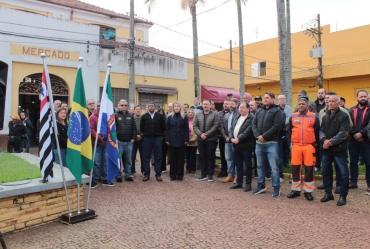 Ao lado do Major Mecca, prefeito Roberto Araujo inaugura obra histórica contra enchentes no centro de Avaré 