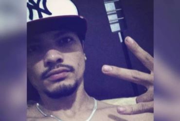 Polícia encontra corpo de jovem enterrado em aterro sanitário