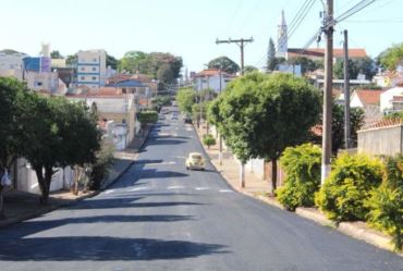 Ruas da cidade de Fartura estão sendo recapeadas