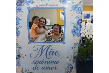 Supermercado São Francisco celebra o Dia das Mães com carinho