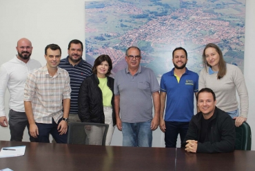 Prefeitura e Acif discutem parcerias para fortalecer o desenvolvimento econômico em Fartura 