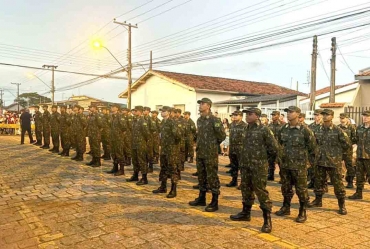 Jovens dão início a nova jornada de valores e  compromisso na Incorporação do Tiro de Guerra em Avaré