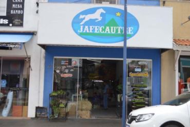 Selaria Jafecautre uma história de 16 anos já na Barão 