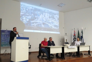 Capacitação discute sistema digital de aprovação projetos que entra em vigor no dia 1º em Avaré