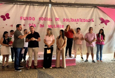 Evento em homenagem às mulheres reúne serviços, histórias inspiradoras e grande participação no Largo São João