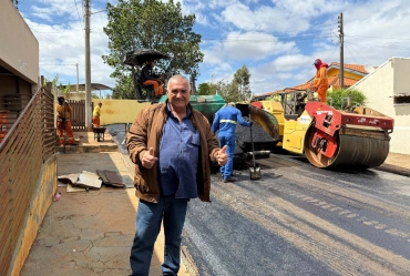 Prefeitura de Sarutaiá realiza recapeamento de ruas no Conjunto Habitacional Mansueto Freschi