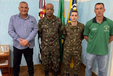 Prefeito João da Tapera é empossado como presidente da Junta Militar de Sarutaiá 