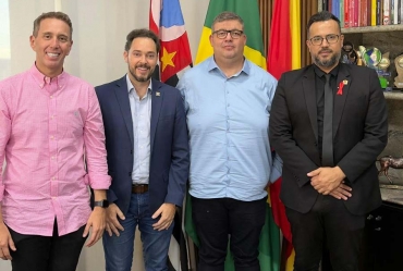 Prefeito Éder Miano visita Rodrigo Manga em Sorocaba e fortalece relações institucionais