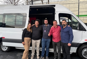 Itaporanga recebe van 0km para fortalecer a saúde